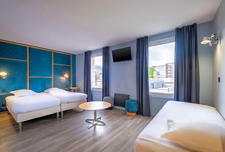 3 Single Beds Efficiency Suite Nonsmoking Upgrade