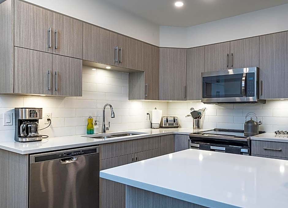 Alpine Escape by Revelstoke Vacations