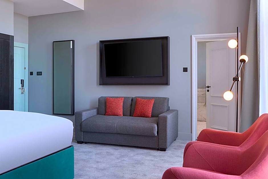 DoubleTree by Hilton Brighton Metropole