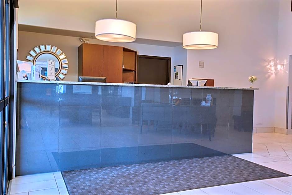 Super 8 by Wyndham Lachenaie/Terrebonne