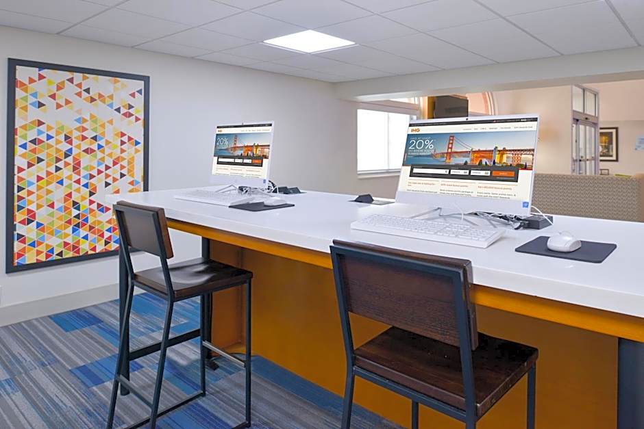 Holiday Inn Express And Suites Shreveport - Downtown By IHG