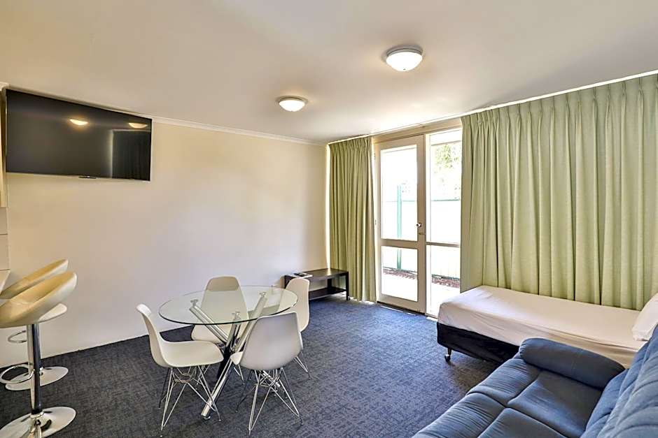 Cottonwood Motor Inn