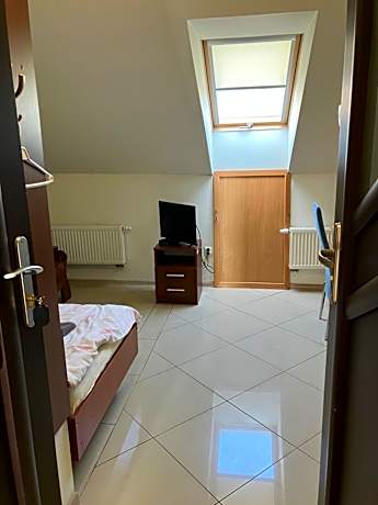 Standard Single Room with Shower
