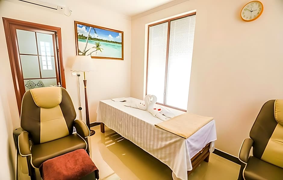 Triton Beach Hotel & Spa at Maafushi