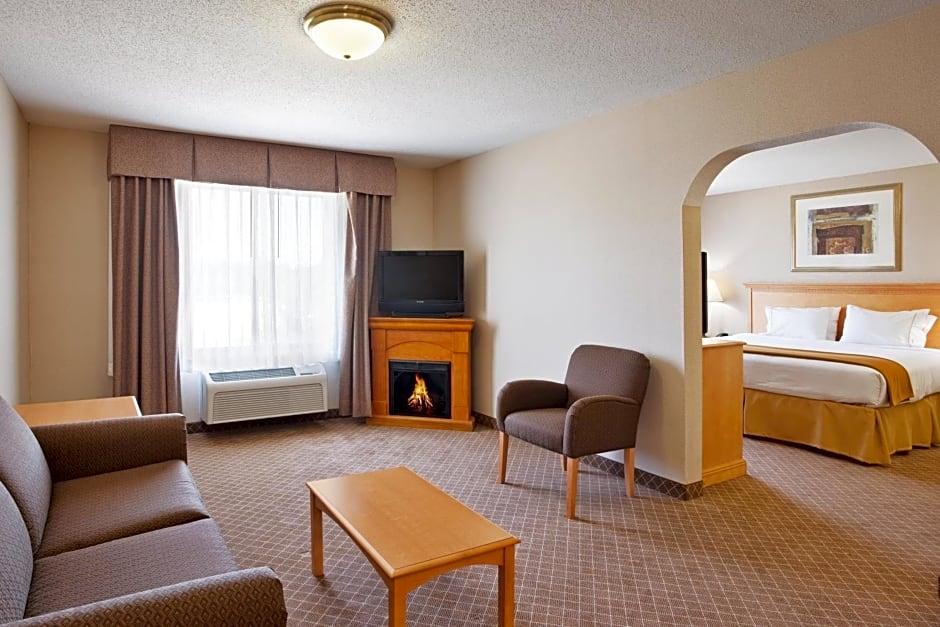 Holiday Inn Express Hotel & Suites Chesterfield - Selfridge Area By IHG