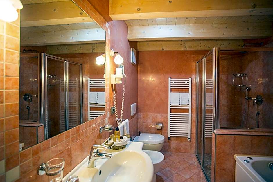 Castelir Suite Hotel