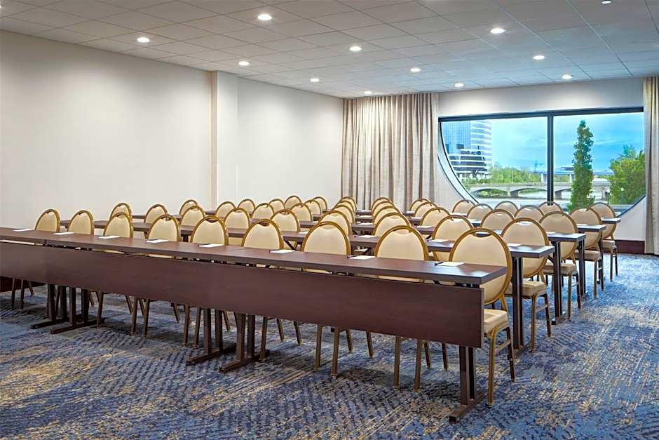 Amway Grand Plaza Hotel, Curio Collection by Hilton