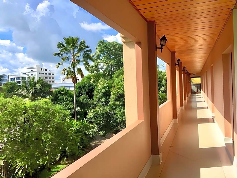 Srisomthai Hotel