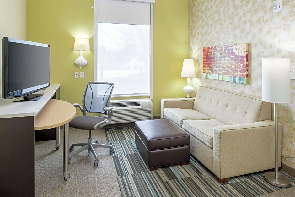 Photo 1 of 7 of Studio 2 Queen Beds, Hearing/Mobility Accessible, Bathtub