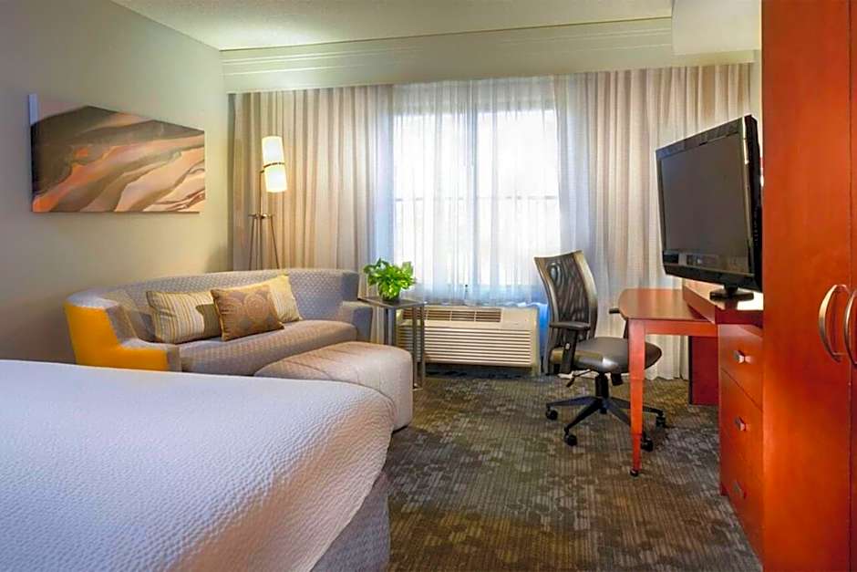 Courtyard by Marriott Memphis Collierville