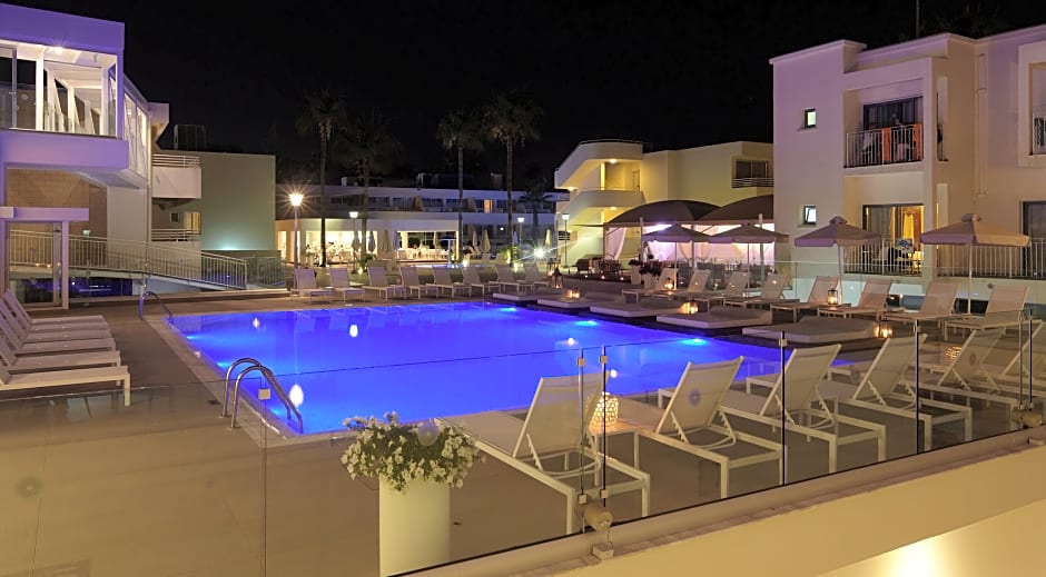 Melpo Antia Luxury Apartments & Suites