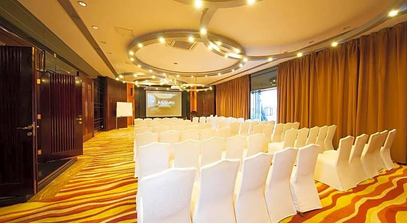 Grand International Hotel