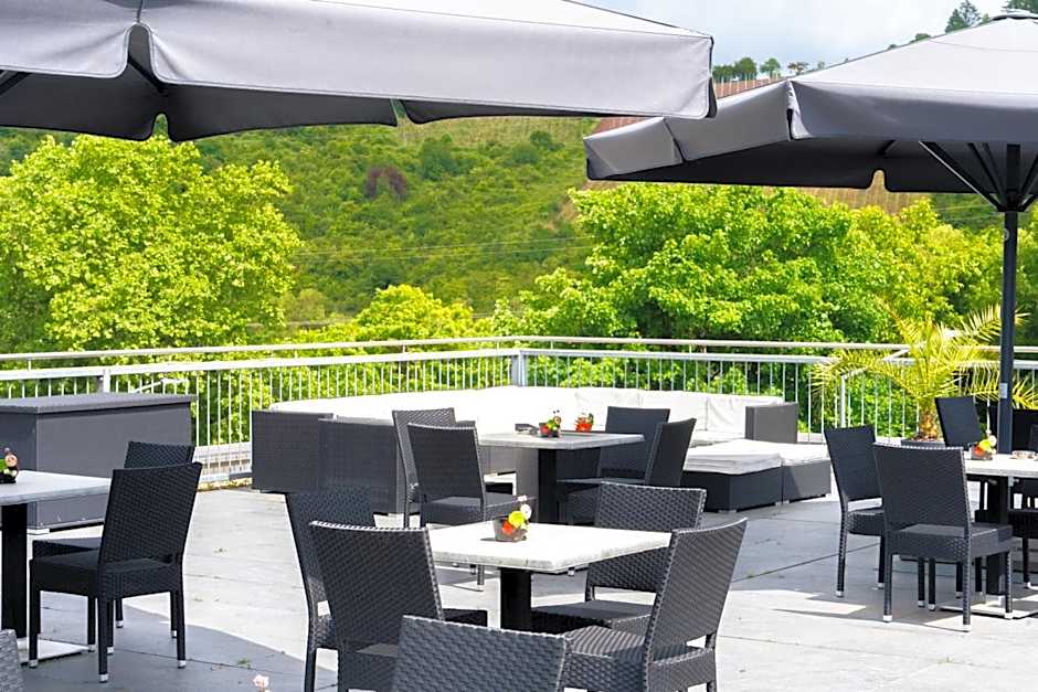 Alembra - Wein Style Hotel