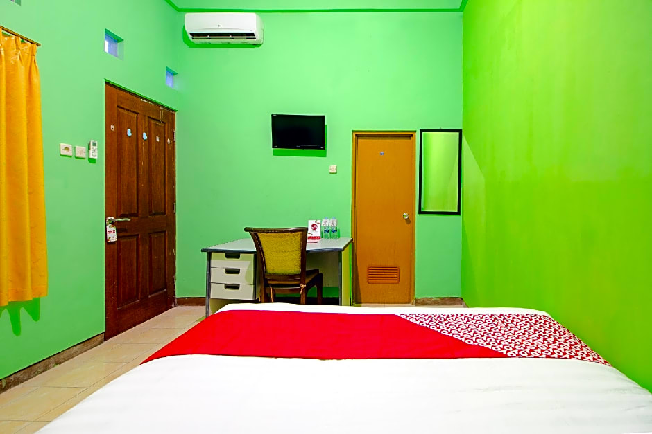 OYO 1593 Pondok Garini Syariah