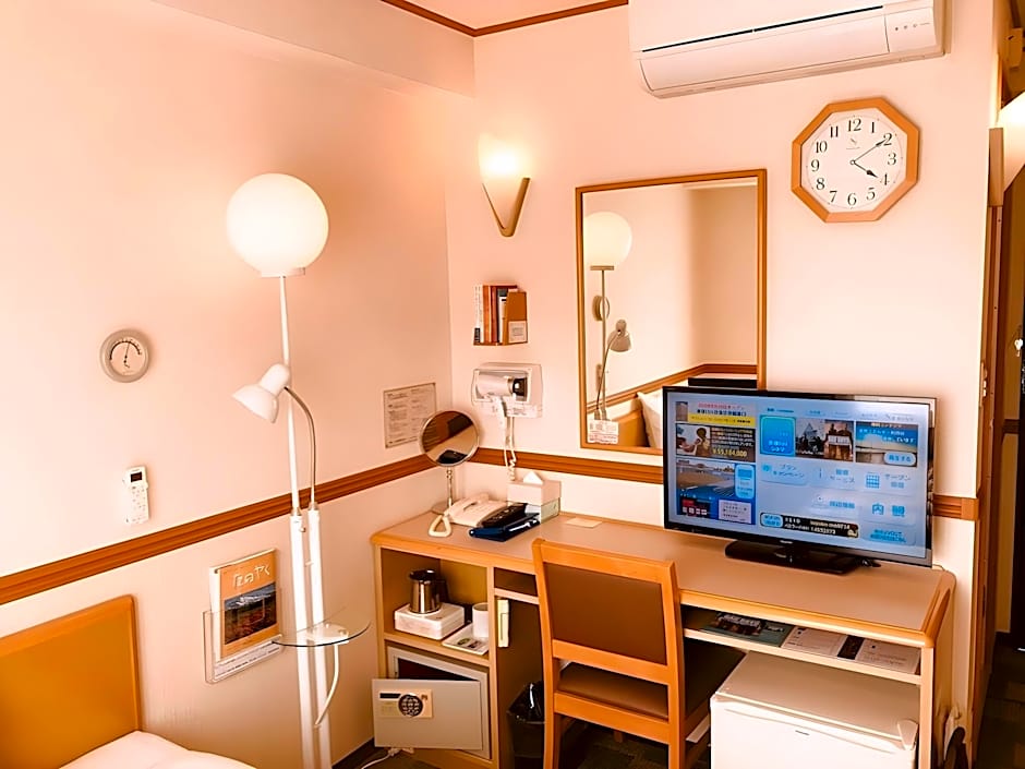 Toyoko Inn Okayama-Eki Nishiguchi Hiroba