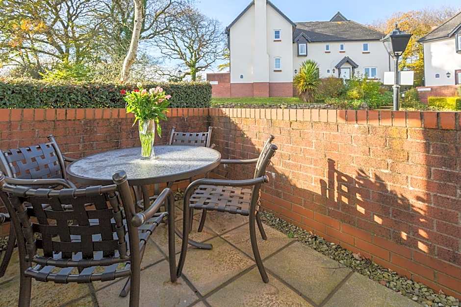 Woodford Bridge Country Club