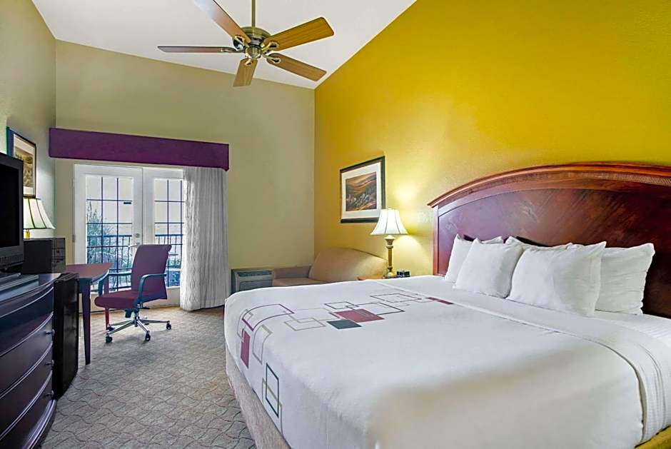 La Quinta Inn & Suites by Wyndham Marble Falls