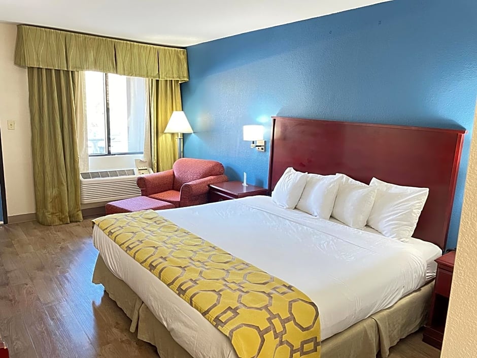 Baymont Inn & Suites