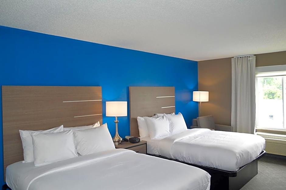 Comfort Inn & Suites Harrisburg-Hershey North