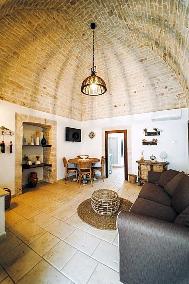 Trullo Malvasia-Trulli Antì Charme & Relax