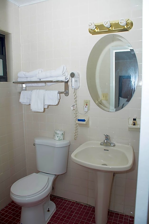 Atlantic Inn and Suites - Wall Township