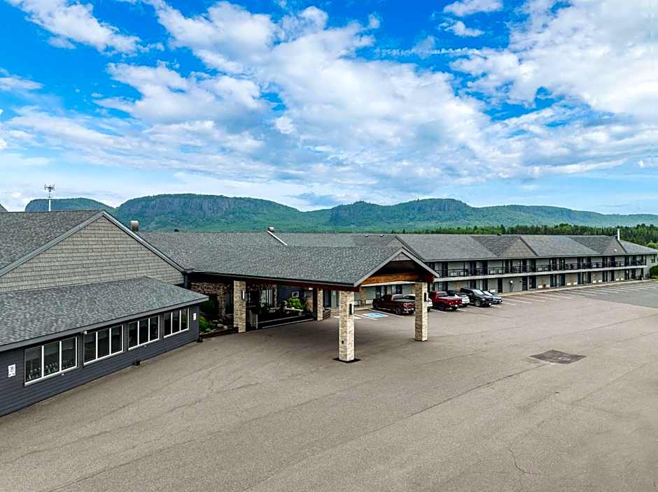 Best Western Plus NorWester Hotel & Conference Centre