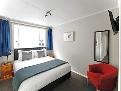 One-Bedroom Access Apartment