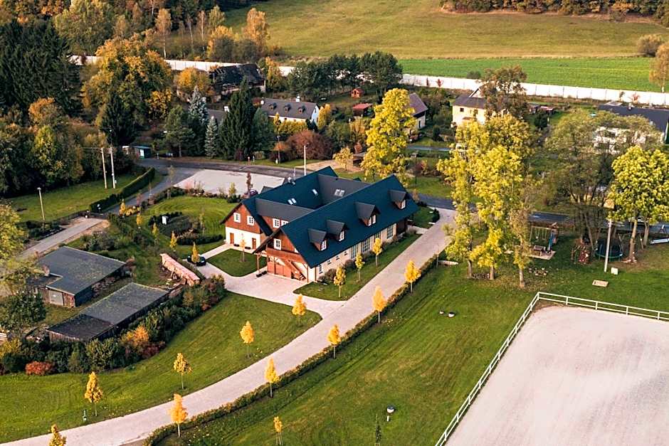 Apartmán-Hotel Jítravský Dvorec