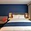 Holiday Inn Express Poole By IHG