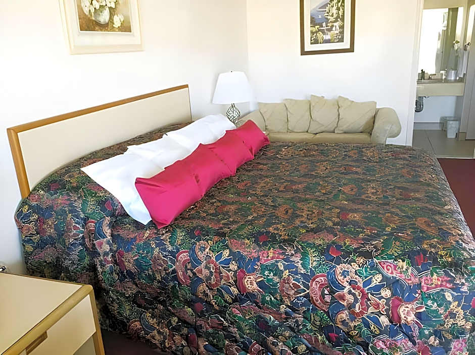 Contempra Inn