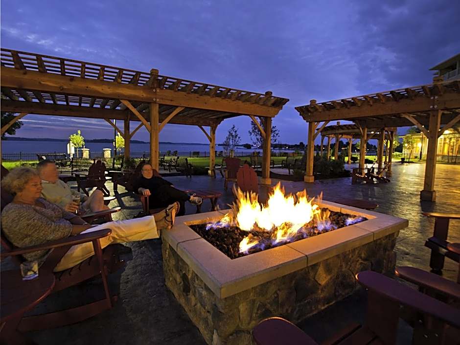 1000 Islands Harbor Hotel