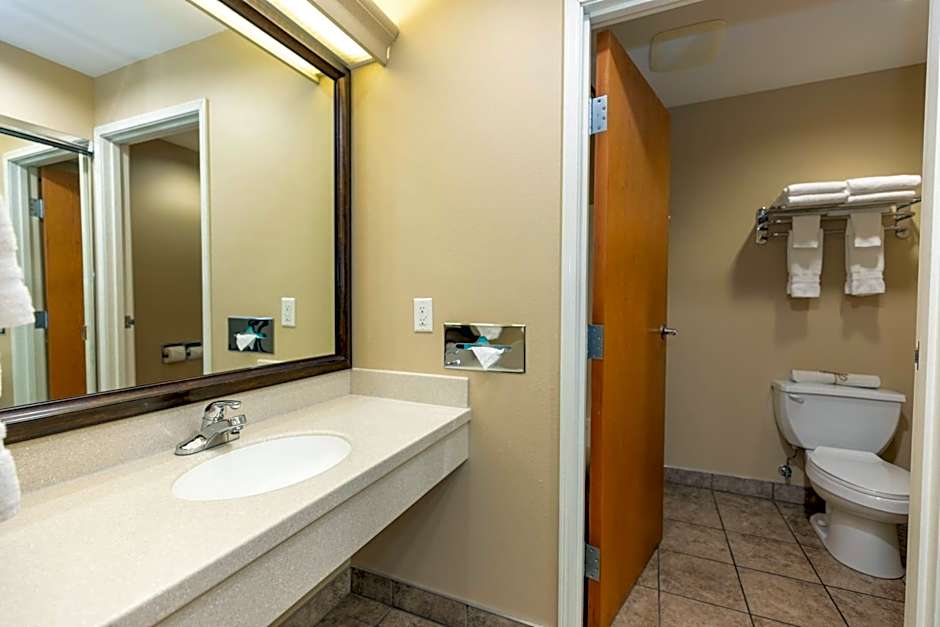 Best Western Lodge at River's Edge