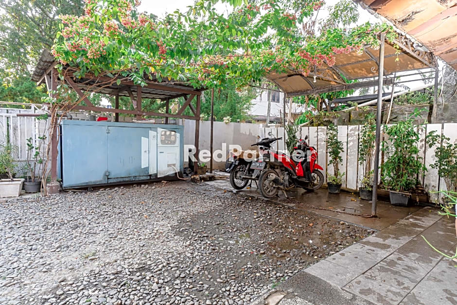 Cherry Pink Hotel Medan Mitra RedDoorz