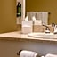 Riverbend Inn & Vineyard