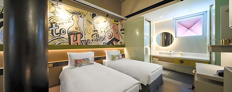 Hua Shan Din by Cosmos Cretion - Huashan 1914 Creative Park