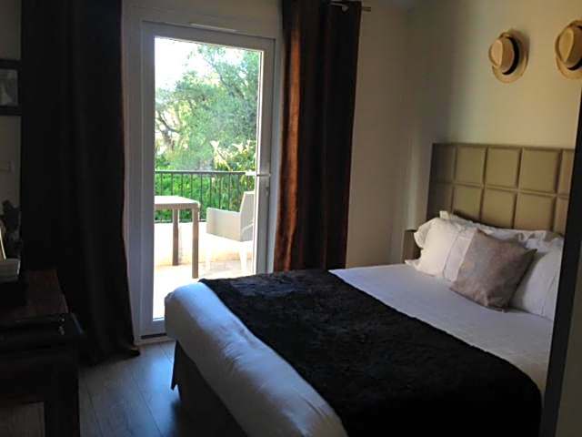 Photo 1 of 4 of Single Room - Pavillon