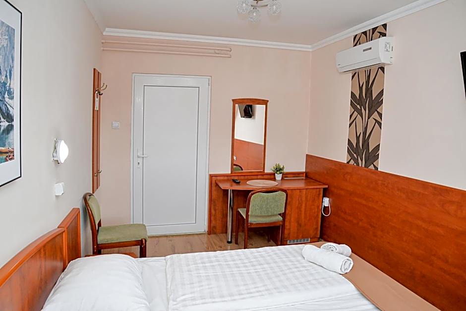 Major Panzió és Étterem