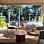 Motel Strahan
