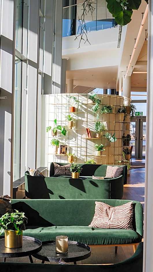 Clarion Hotel Sea U