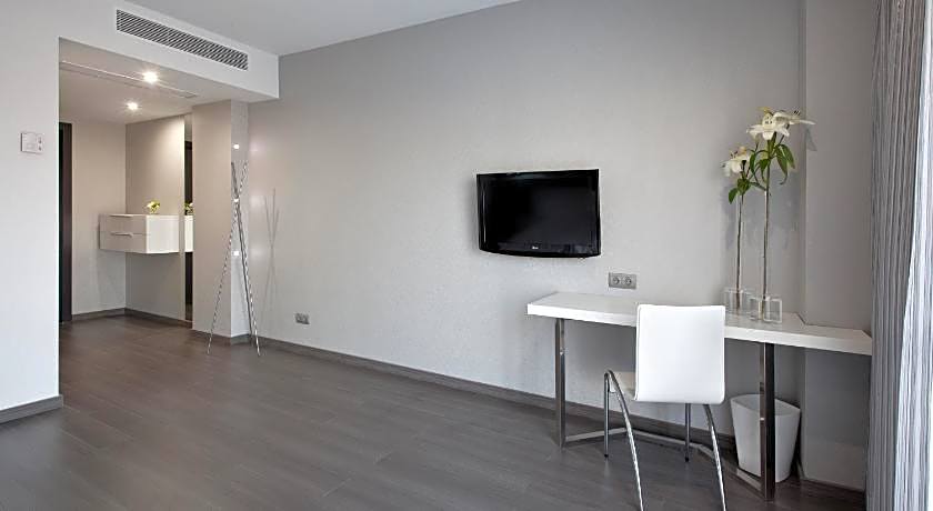 Mas Monzon Hotel
