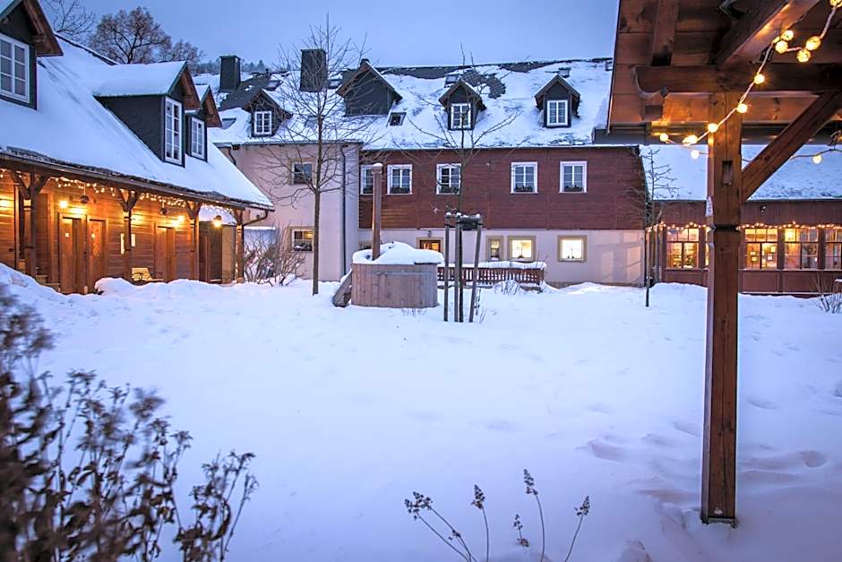 Apartmán-Hotel Jítravský Dvorec