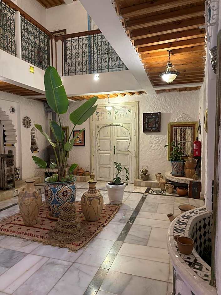 RIAD LA SANTA