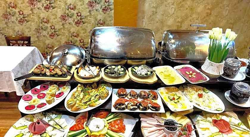 King Suites Hotel