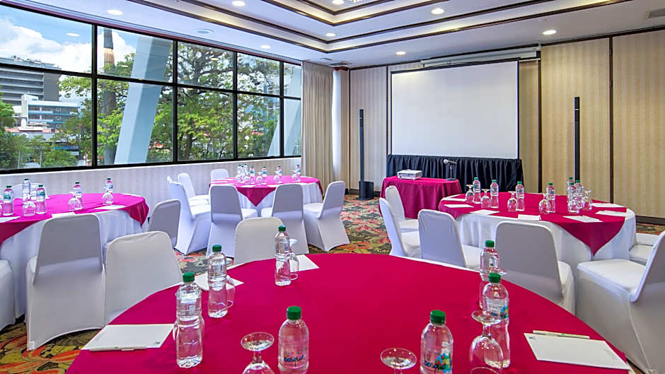 Delta Hotels by Marriott San Jose Aurola