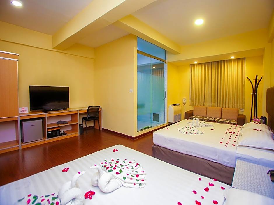 Grace Treasure Hotel