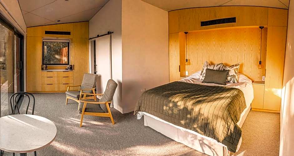 Tussock Hill Vineyard Retreats
