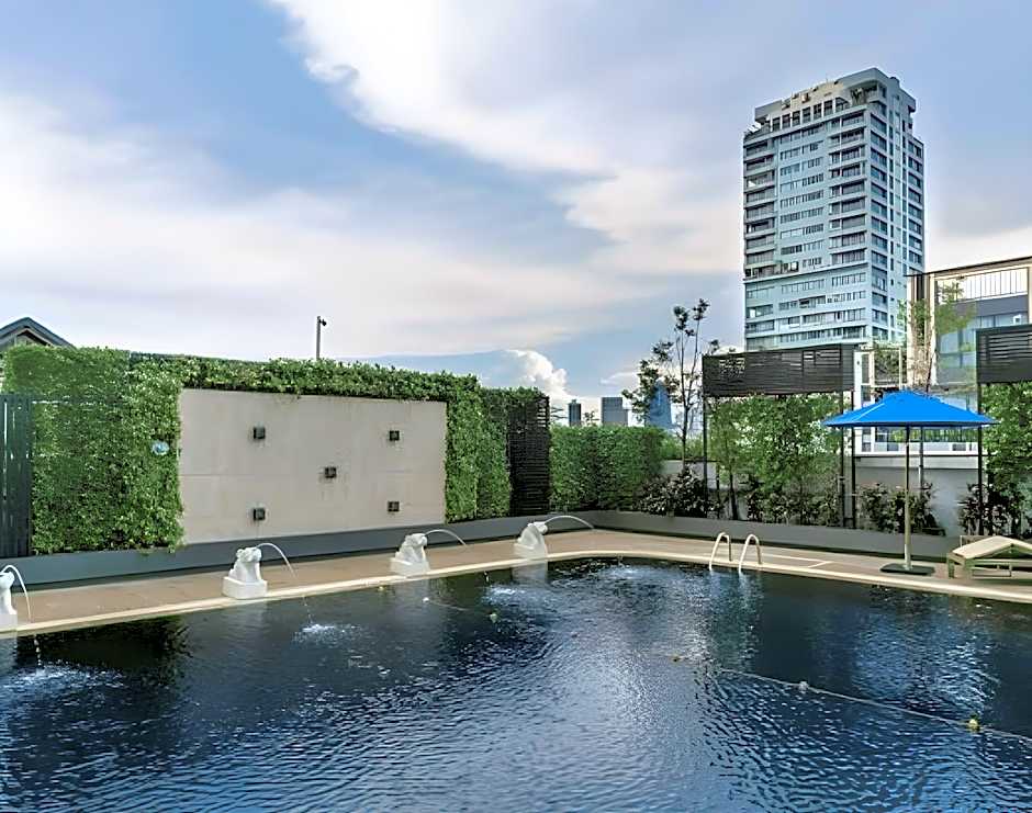 Centre Point Sukhumvit Soi 10