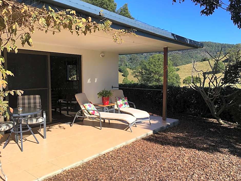 Hillcrest Mountain View Retreat