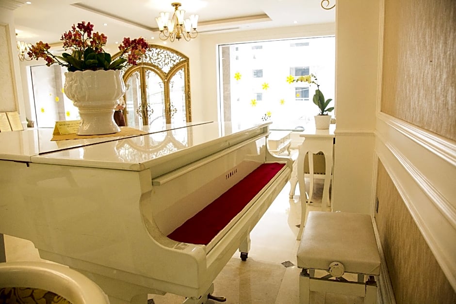 City Bay Palace Hotel