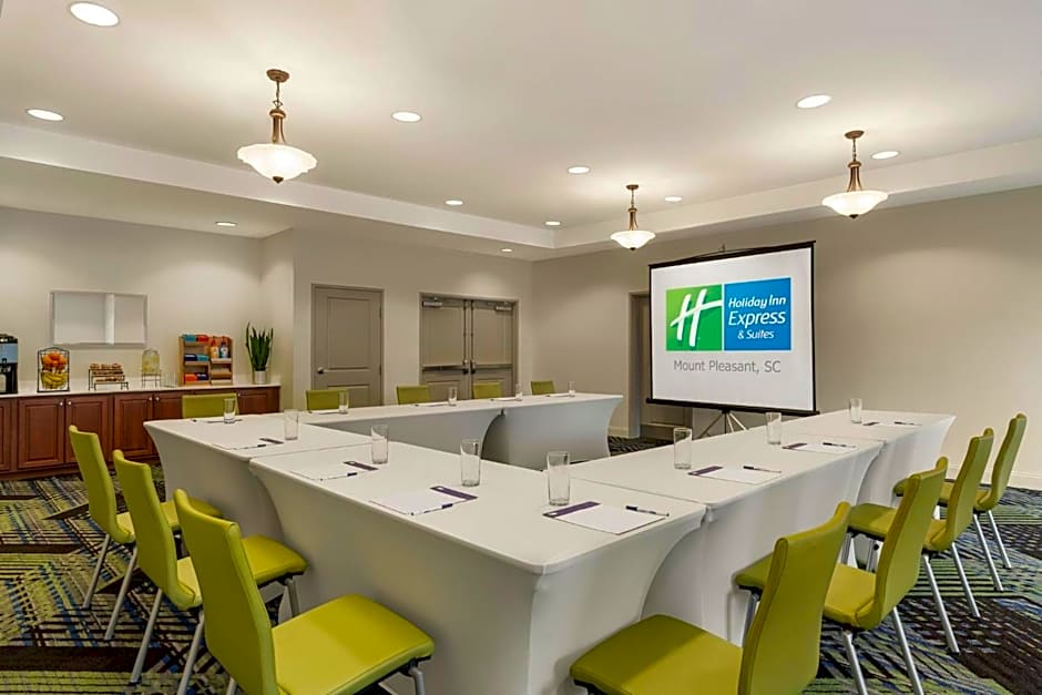 Holiday Inn Express Hotel & Suites Mount Pleasant - Charleston By IHG